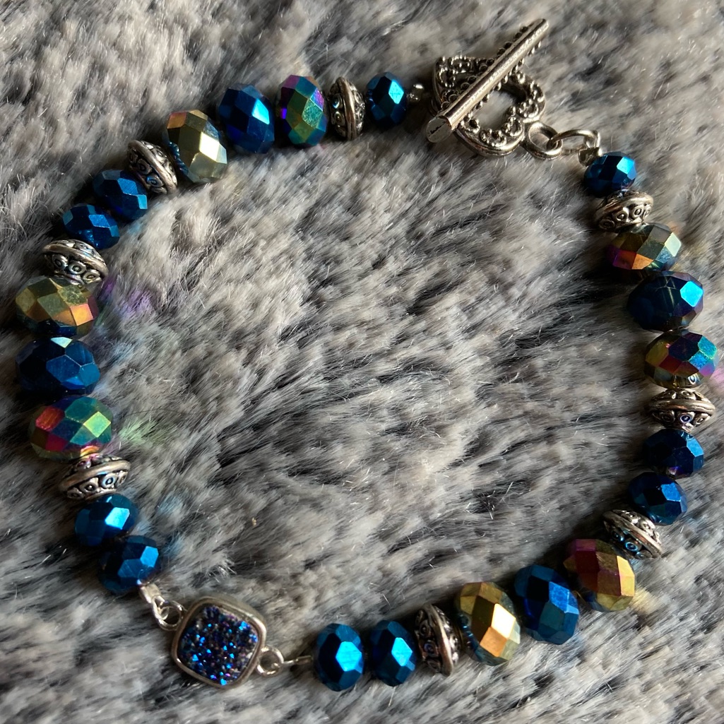 Druzy Charm Bracelet W/ Blue & Gold Facete Glass